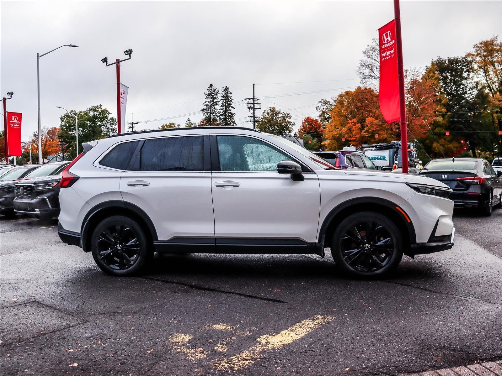 2023 Honda CR-V Hybrid Touring Ottawa & Gatineau - photo #2