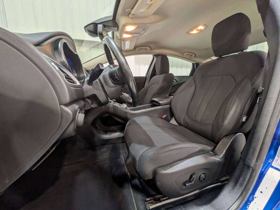 Chrysler 200 2016 2016 Bleu