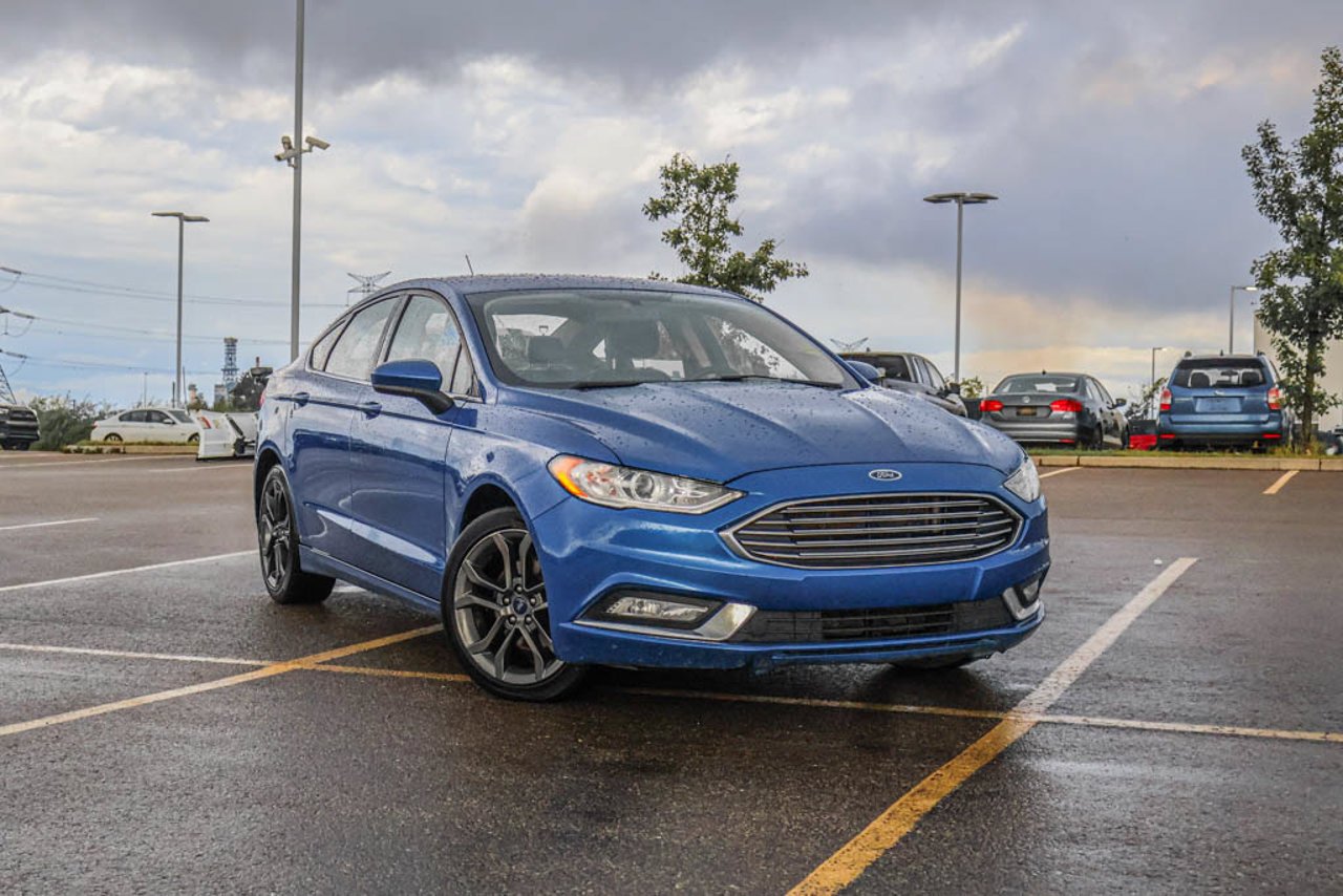 2018 Ford Fusion SE FWD Blue Sherwood Park - photo #1