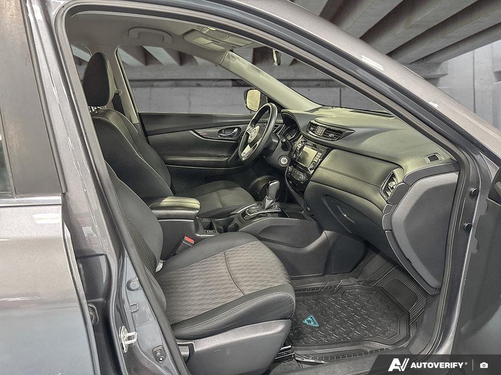 2018 Nissan Rogue 2602433A | S, new shield, new brakes, very low kms Grey Edmonton - photo #21