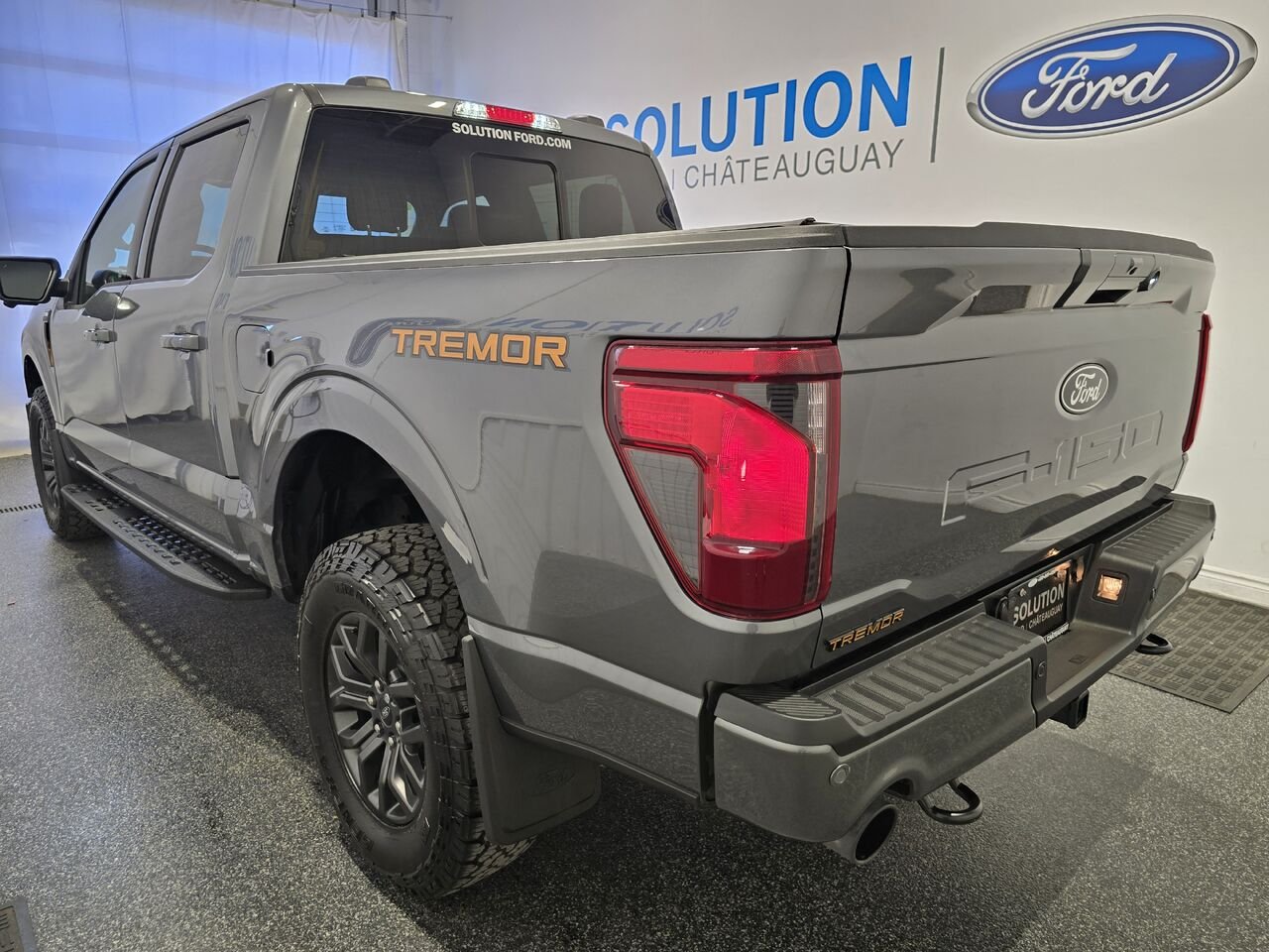 2026 Ford F-150 Carbonized Grey Metallic Châteauguay - photo #1