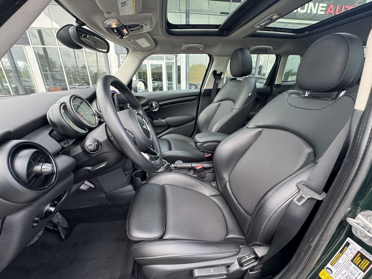 MINI Cooper toit rigide 5 portes 2015 Vert Granby - photo #12