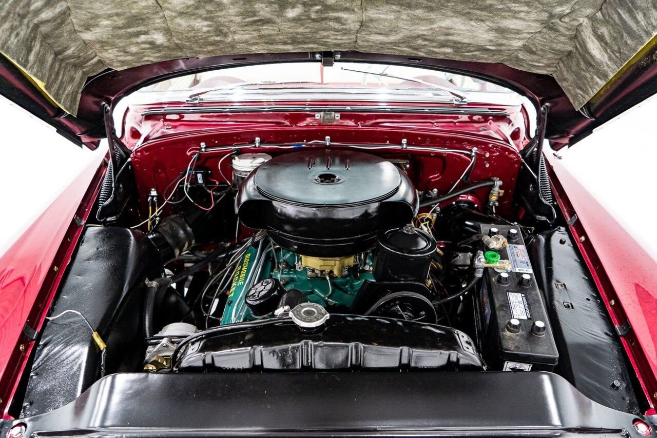 Oldsmobile 98 PRIX EN USD | Convertible Beautifully Presented from complete Restoration 1953 Rouge Montréal - photo #14