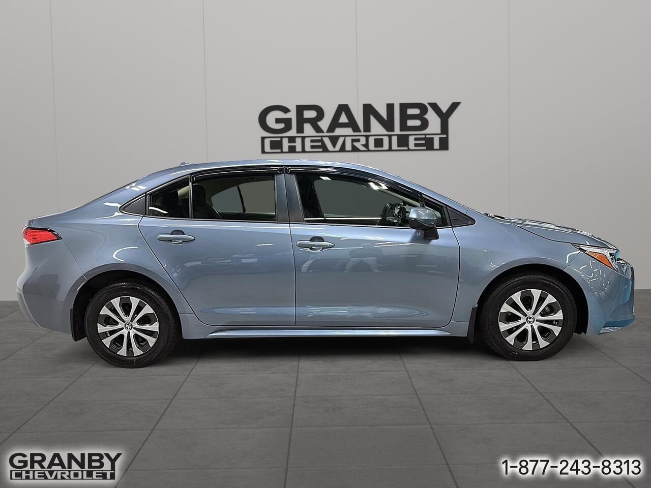 Toyota Corolla hybride LE CVT | 26-0882A 2023 Bleu Granby - photo #3