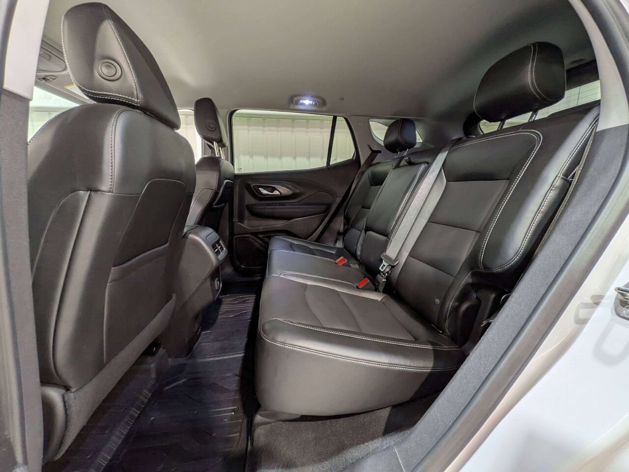 2023 GMC Terrain AWD 4dr SLT White Val-David - photo #11