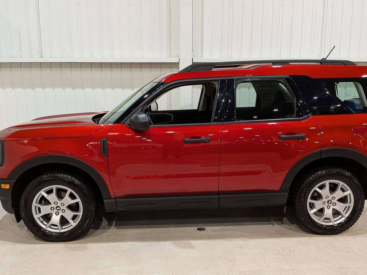2023 Ford Bronco Sport Base 4x4 Red Val-David - photo #4