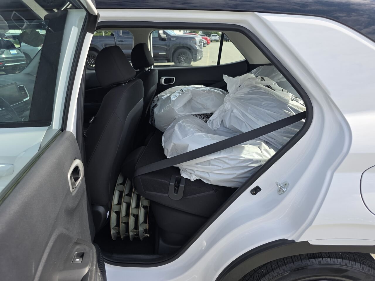 2021 Hyundai Venue Essential IVT avec couleur deux tons White Rouyn-Noranda - photo #38