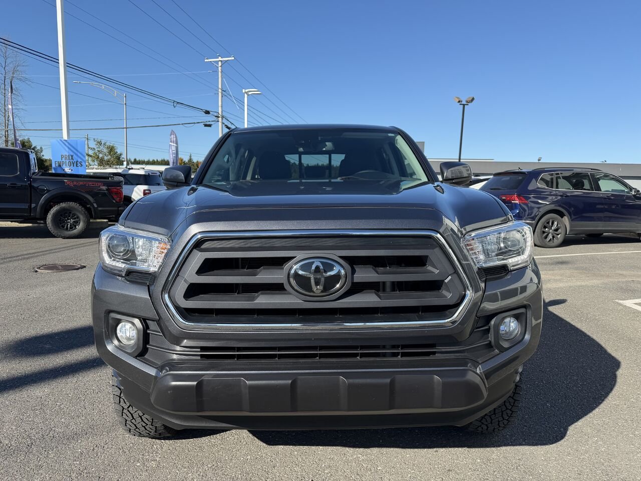 TOYOTA TACOMA DBL CAB SR5/TRD 2023 Gris Montmagny - photo #4