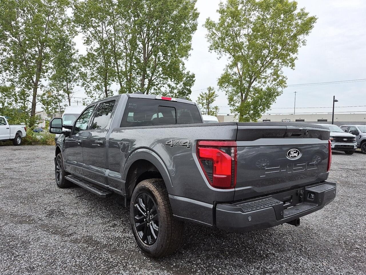 Ford F-150 2F197 | XLT 2026 Gris carbonisé métallisé Saint-Jérôme - photo #3