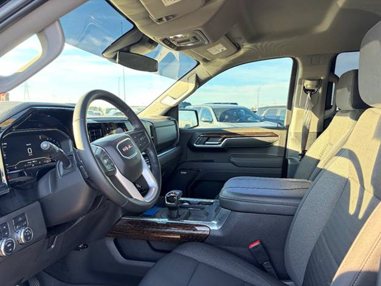 2025 GMC Sierra 1500 4WD Crew Cab 147 Elevation Black Sherwood Park - photo #5