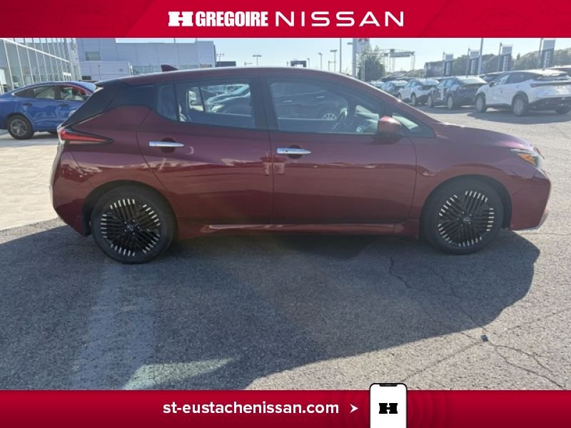 Nissan Leaf 2023 Rouge Laval - photo #13
