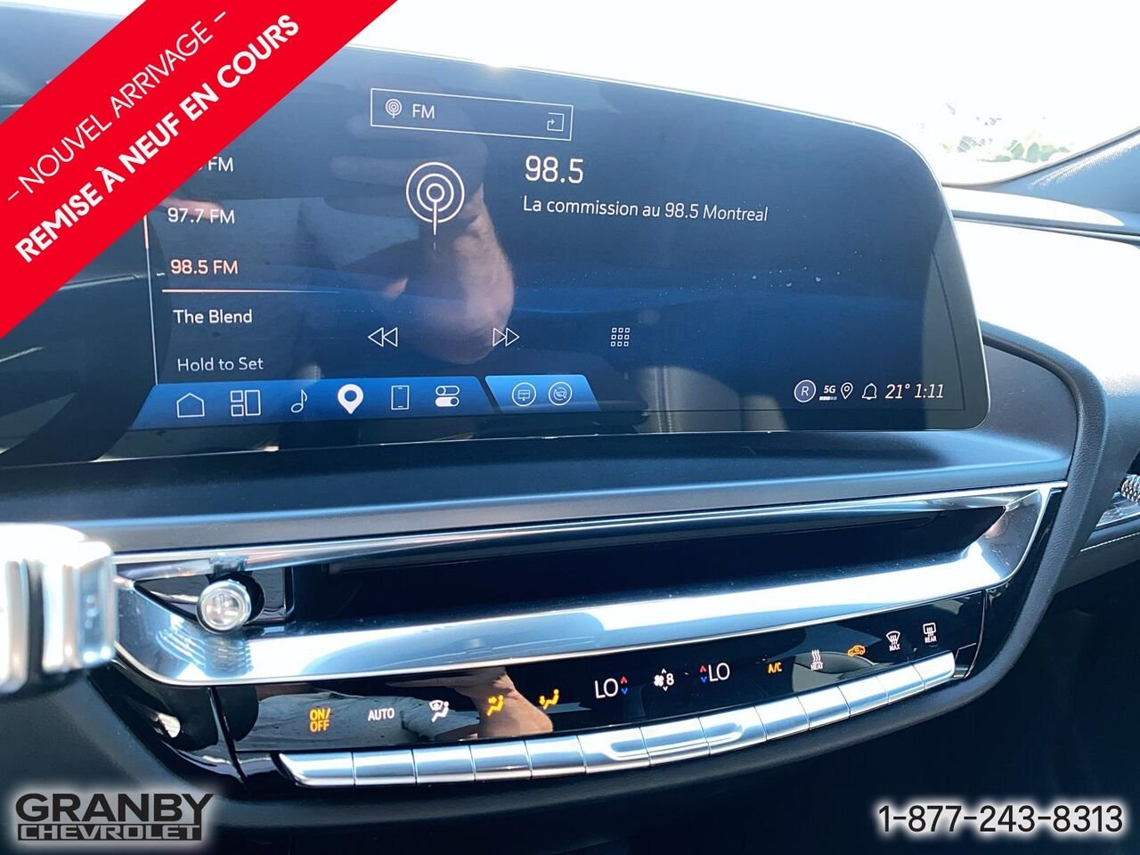 2024 Cadillac LYRIQ Tech 4 portes avec 1SA | G3889 Black Granby - photo #13