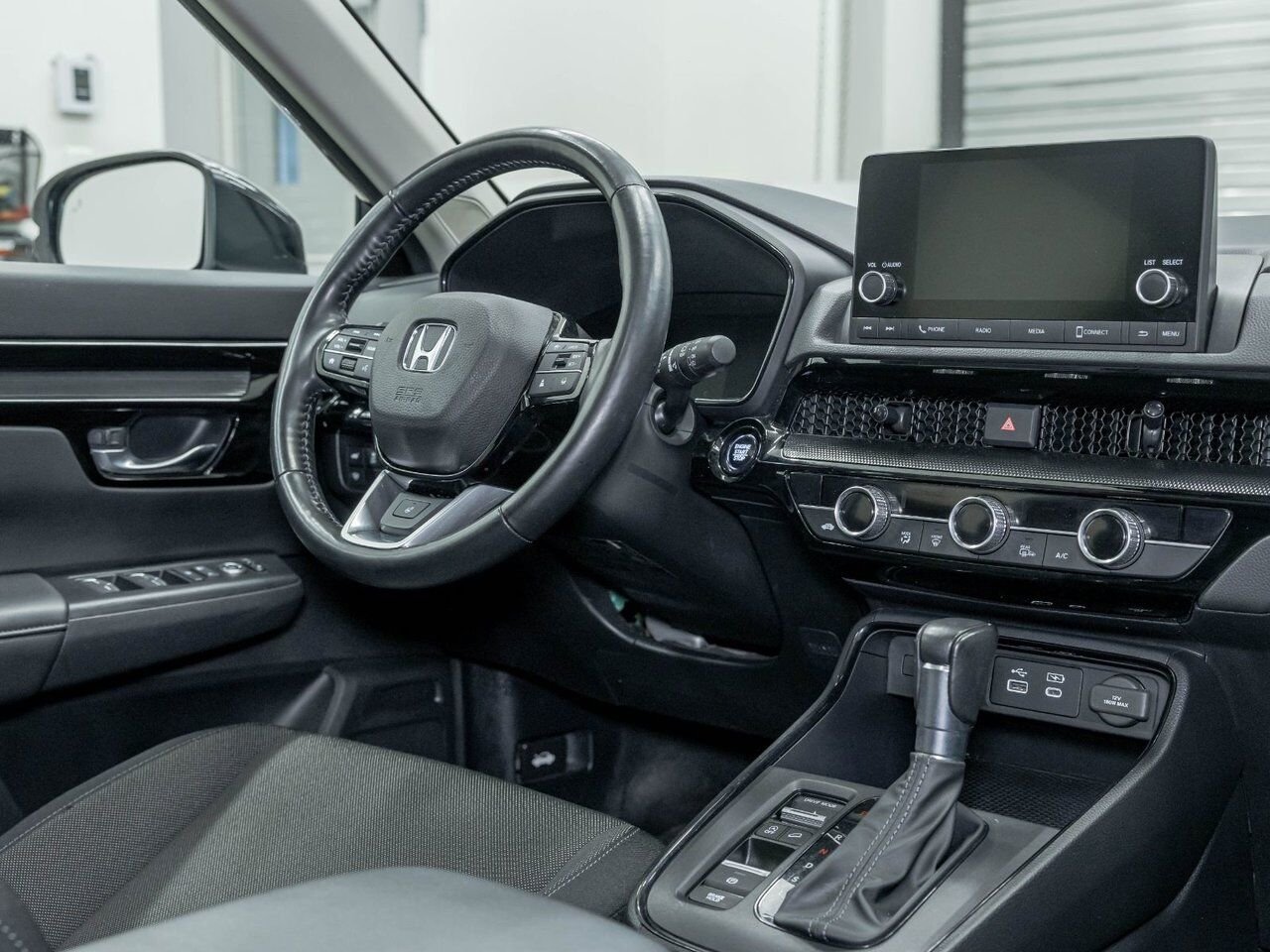 Honda CR-V SPORT AWD *TOIT* SIÈGES CHAUFF HAYON ELECT CARPLAY 2025 Noir Saint-Jérôme - photo #26