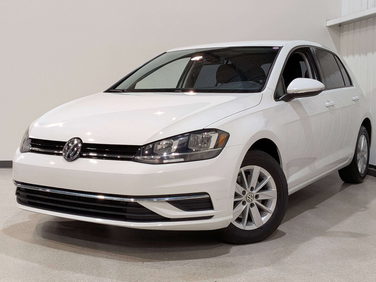 2020 Volkswagen Golf Comfortline 5-door Auto White Val-David - photo #0