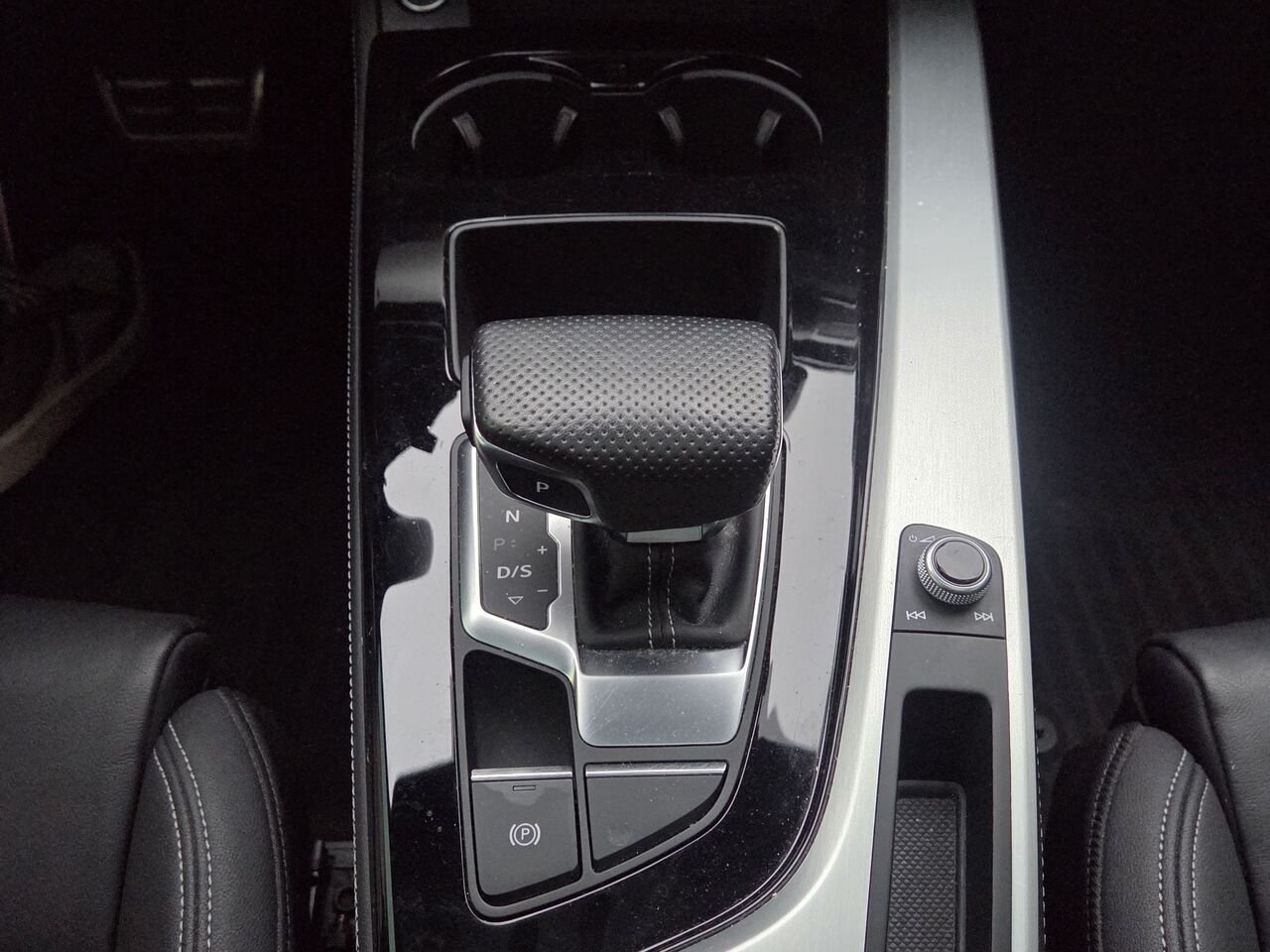 Audi A5 Coupé Progressiv 2023 Noir Granby - photo #16
