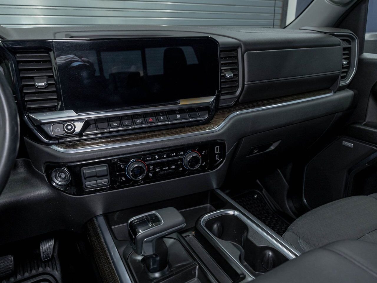 2024 Chevrolet Silverado 1500 RST TRUE NORTH NHT CREW 4X4 V8 *NAV BOSE BEDLINER Black Saint-Jérôme - photo #19