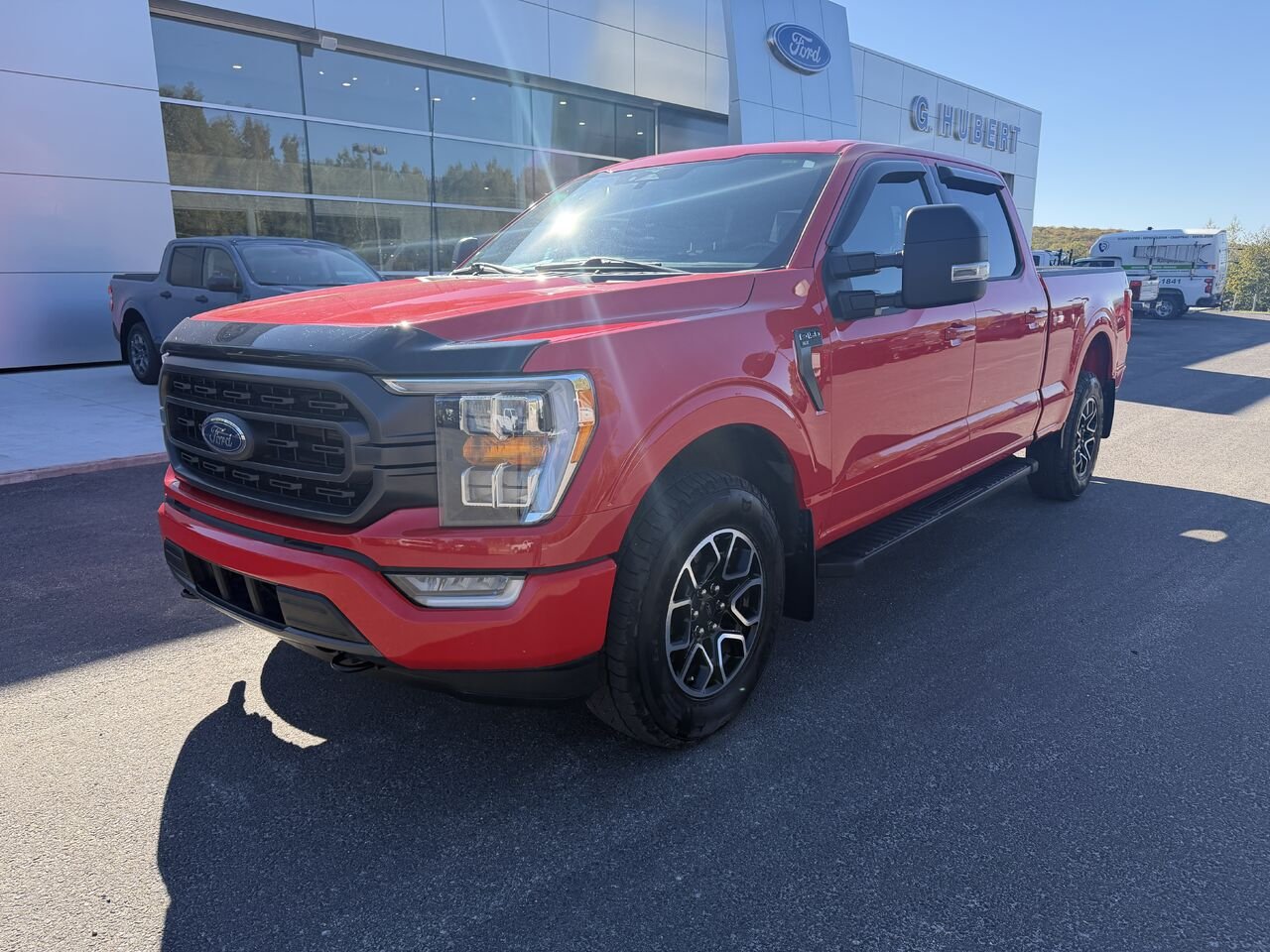 2023 Ford F-150 Red Mont-Laurier - photo #0