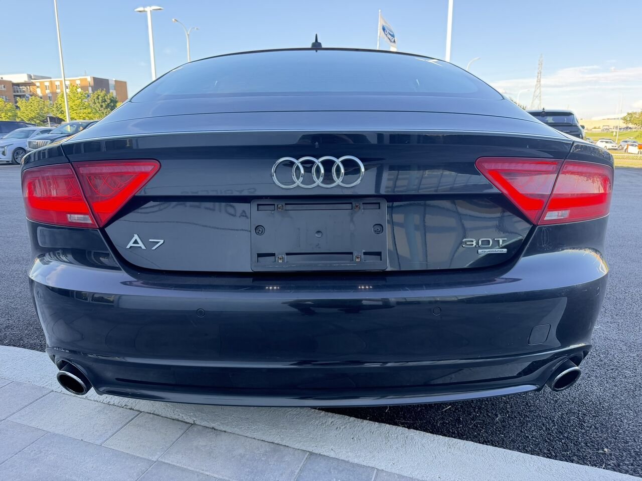 2013 Audi A7 QUATTRO 3.0T **IMPECCABLE** 1 PROPRIÉTAIRE Black Laval - photo #9