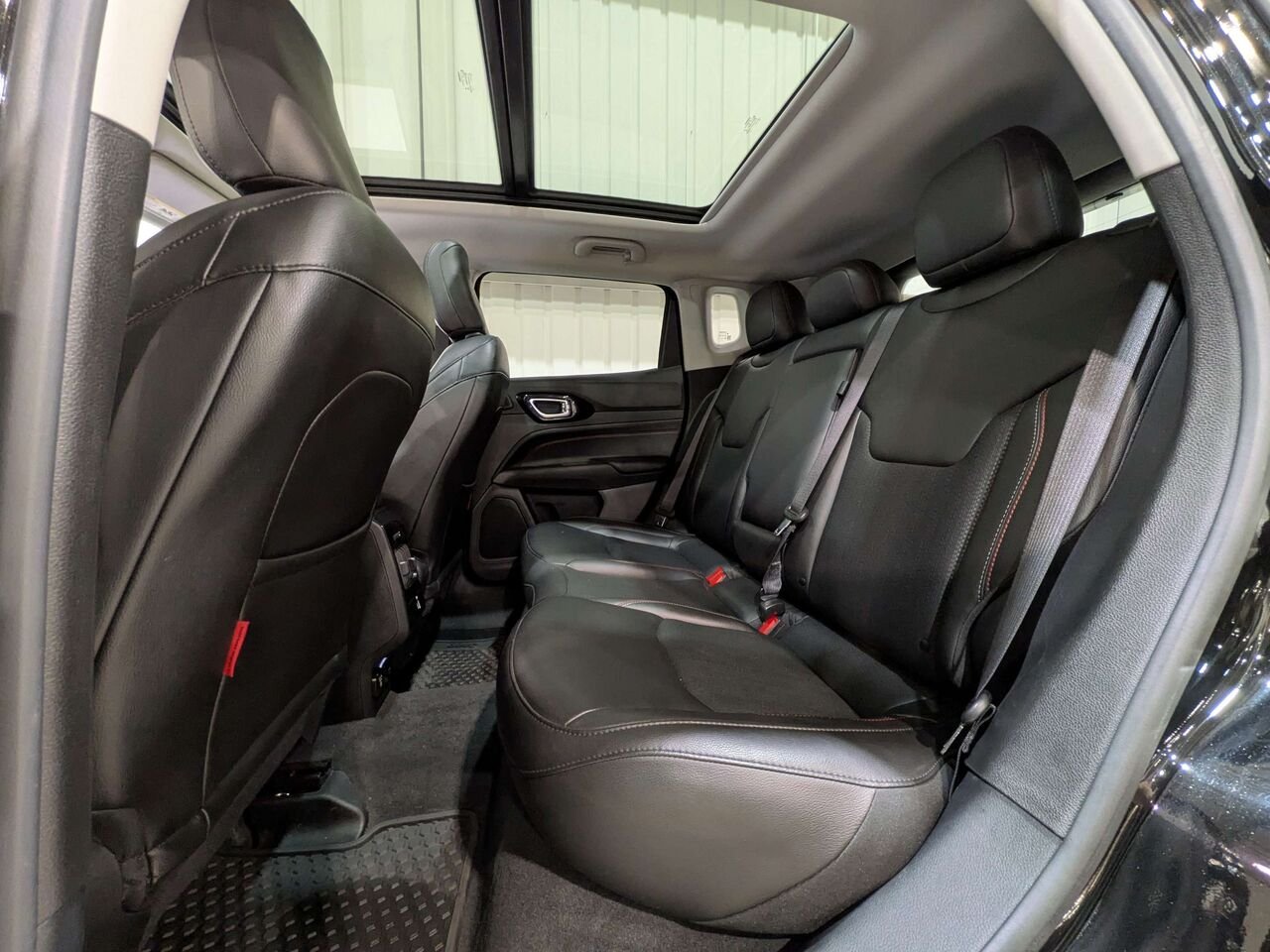 2022 Jeep Compass Trailhawk 4x4 Black Val-David - photo #11