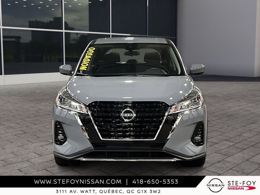Nissan KICKS PLAY S TA S TA 2025 Gris