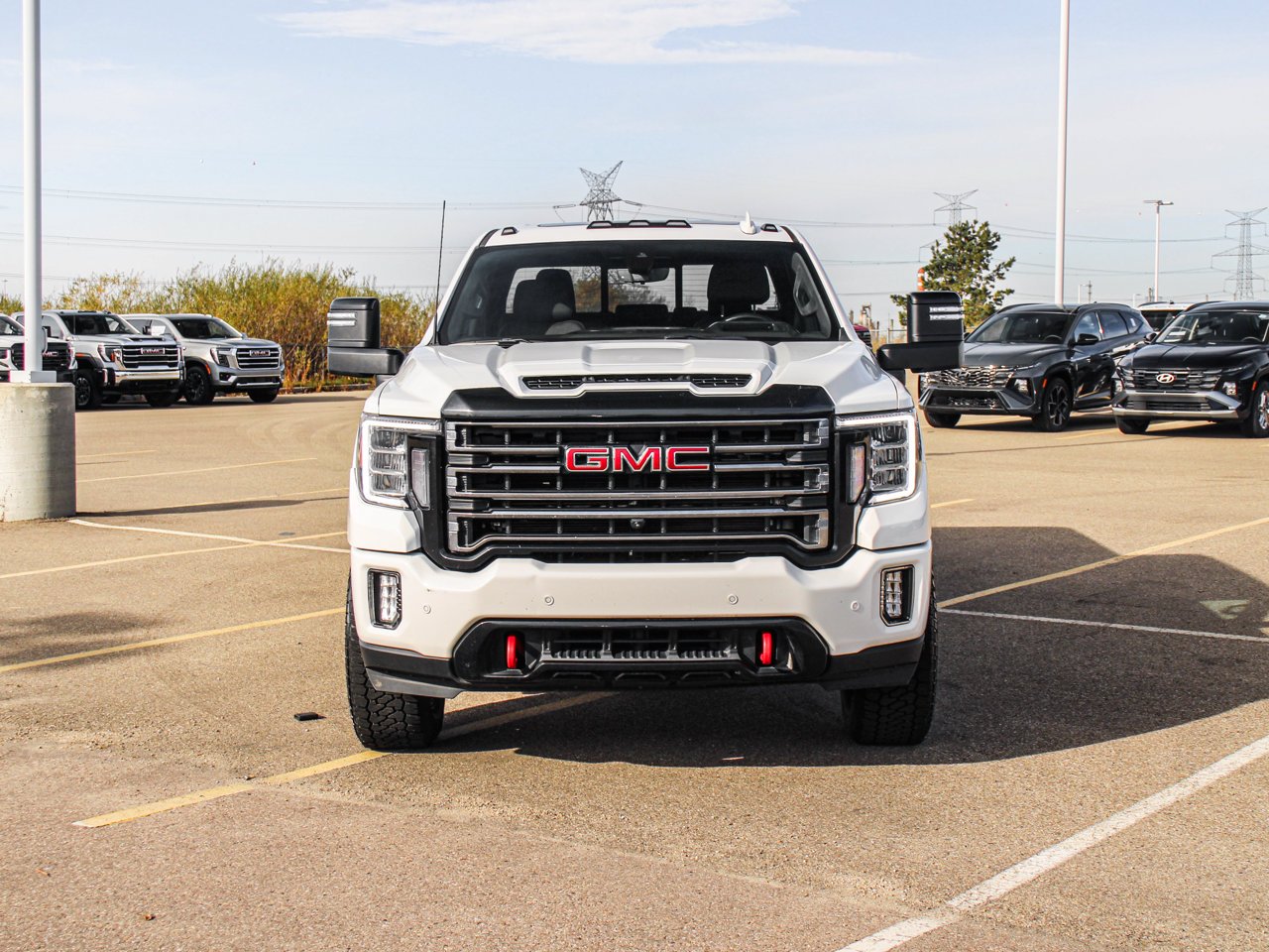 2022 GMC Sierra 3500HD 4WD Crew Cab 159 AT4 White Sherwood Park - photo #2