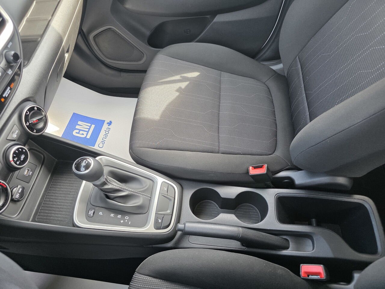 2021 Hyundai Venue Essential IVT avec couleur deux tons White Rouyn-Noranda - photo #56