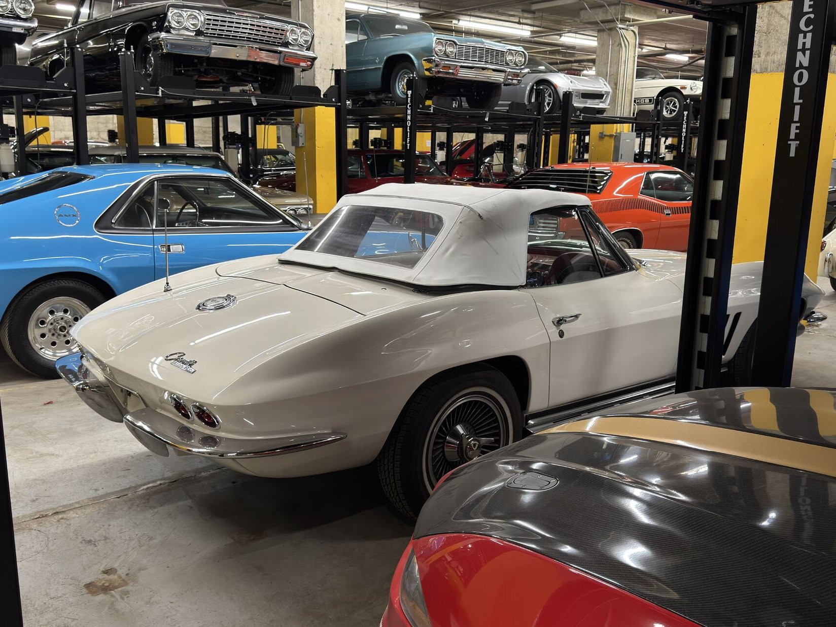 Chevrolet Corvette 1965 Blanc Montréal - photo #4