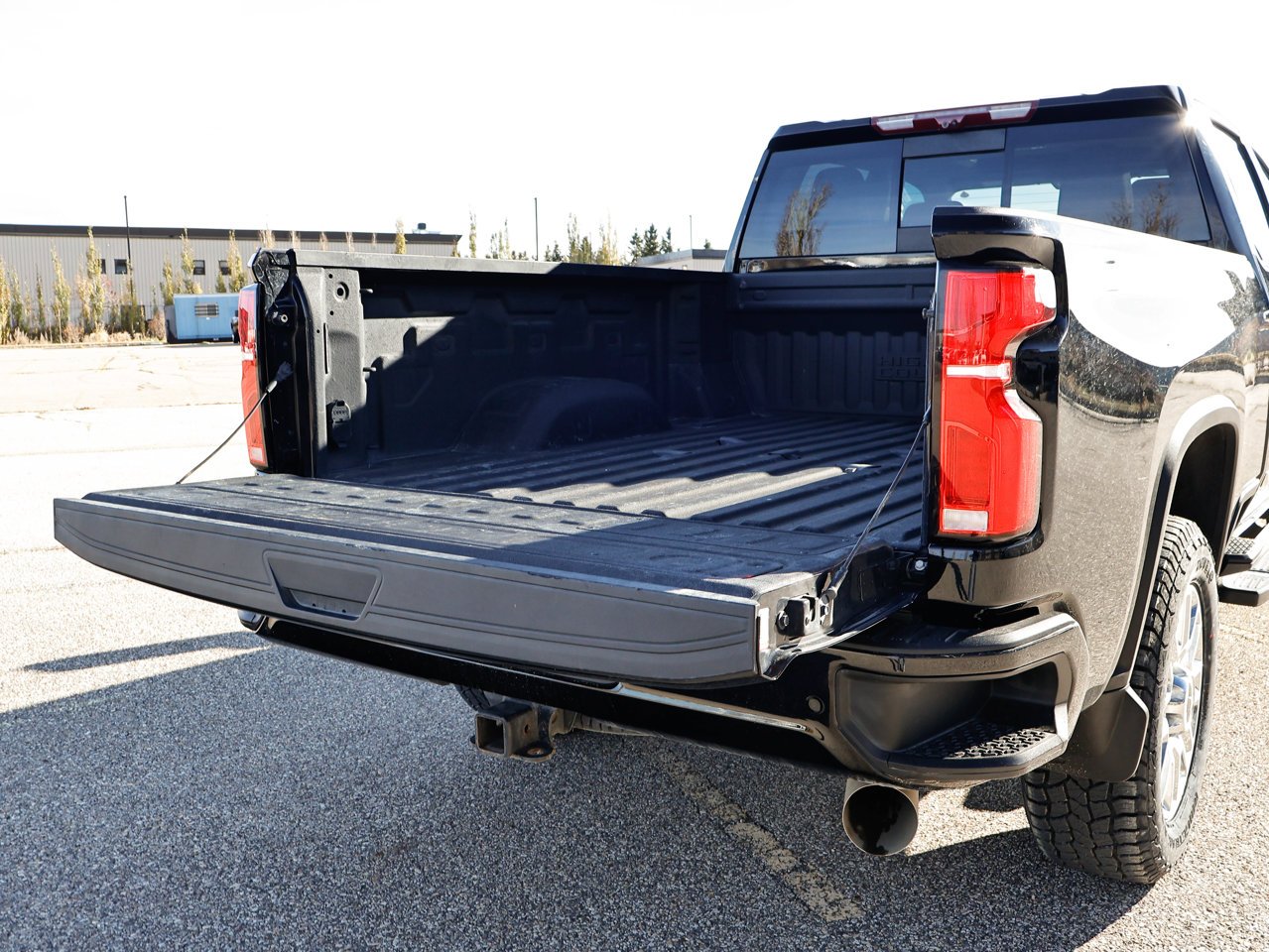 2024 Chevrolet Silverado 3500HD 4WD Crew Cab 159 High Country Black Sherwood Park - photo #14