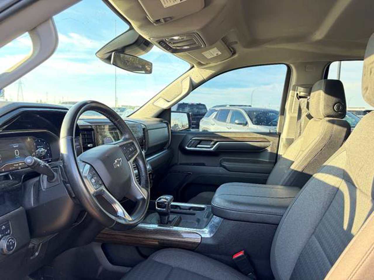 2024 Chevrolet Silverado 1500 4WD Crew Cab 147 RST Black Sherwood Park - photo #5