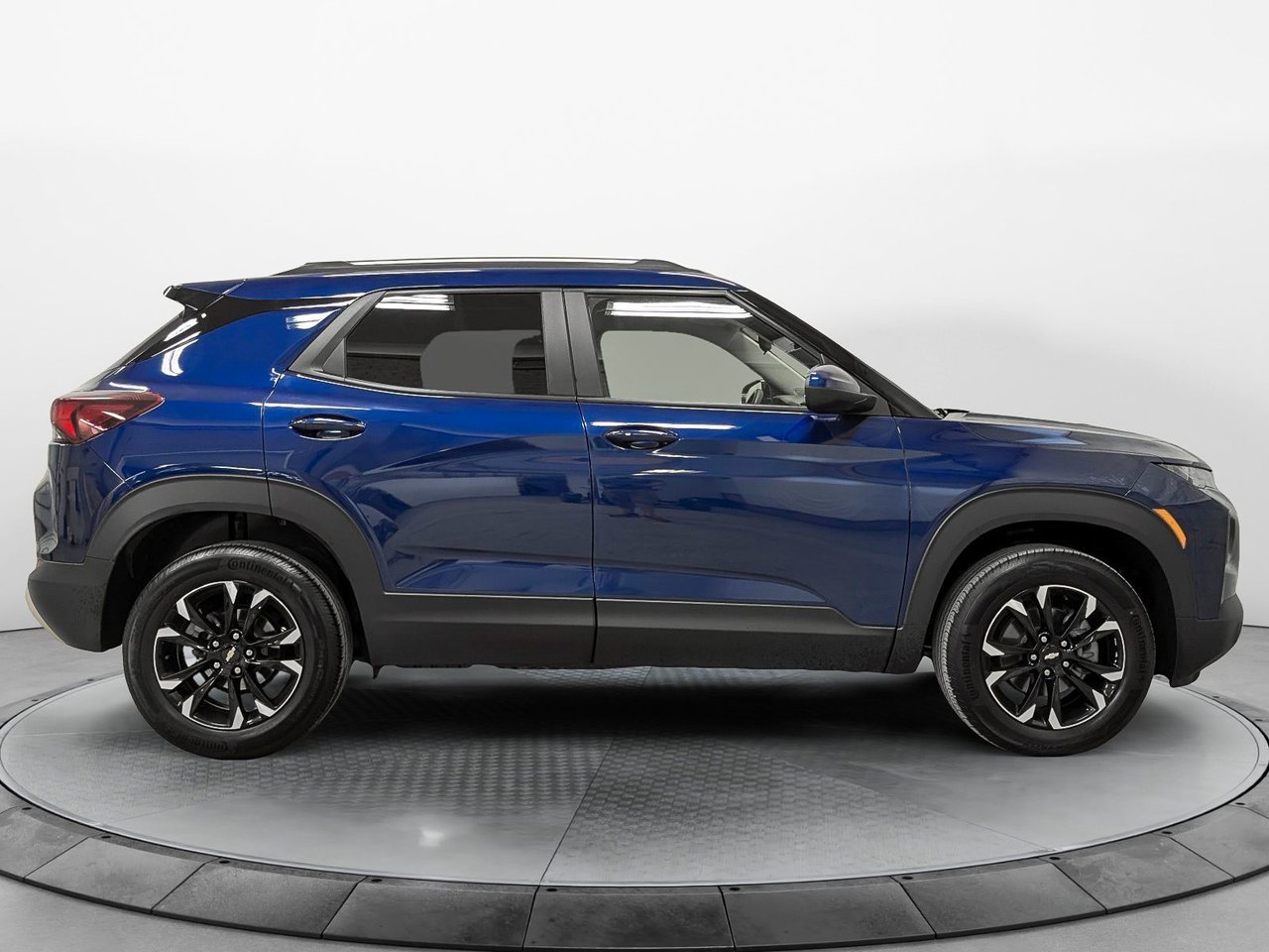 Chevrolet Trailblazer LT 2023 Bleu Saint-Eustache - photo #6