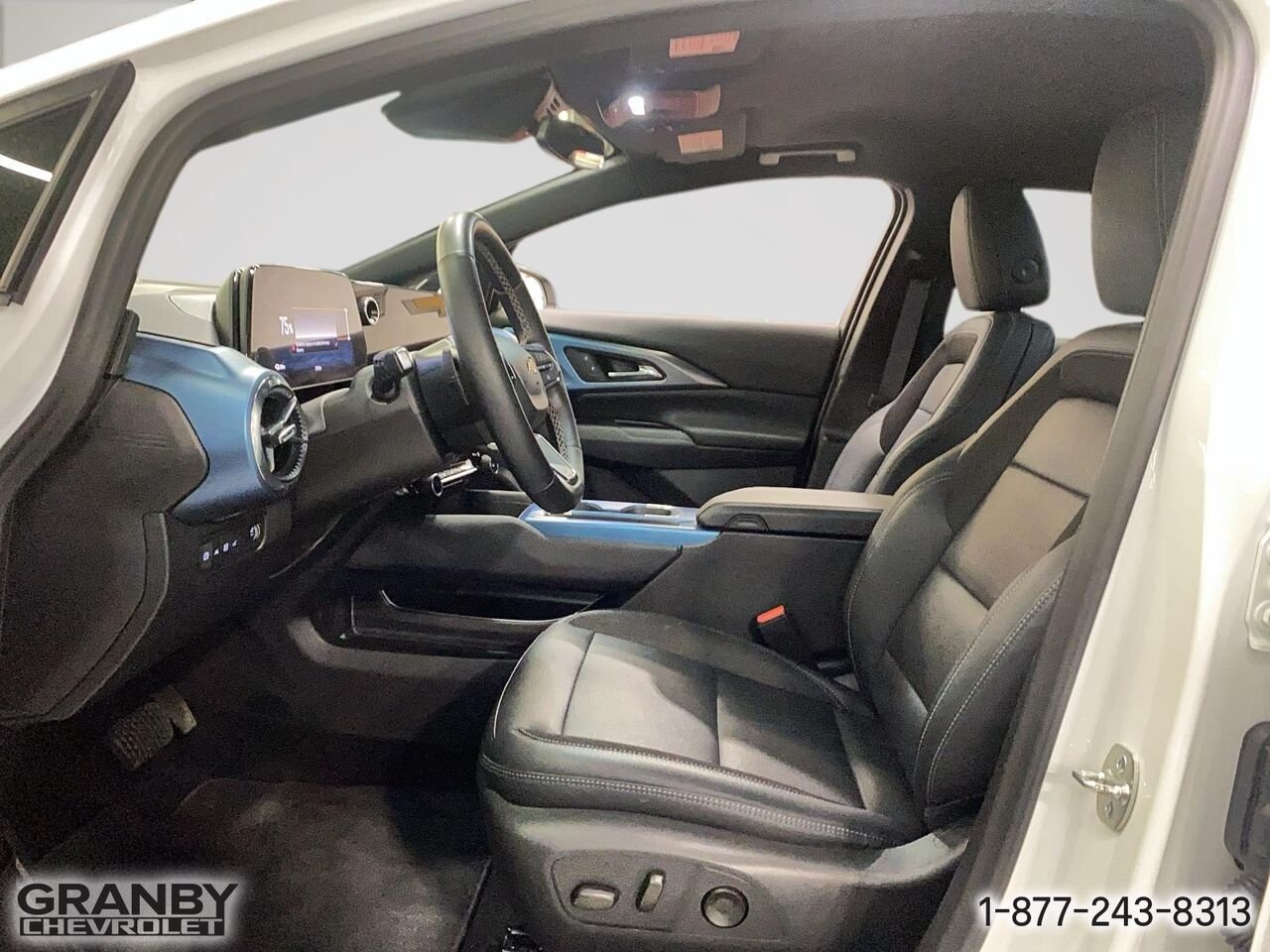 Chevrolet Equinox EV LT | 26-0901A 2025 Blanc Granby - photo #10
