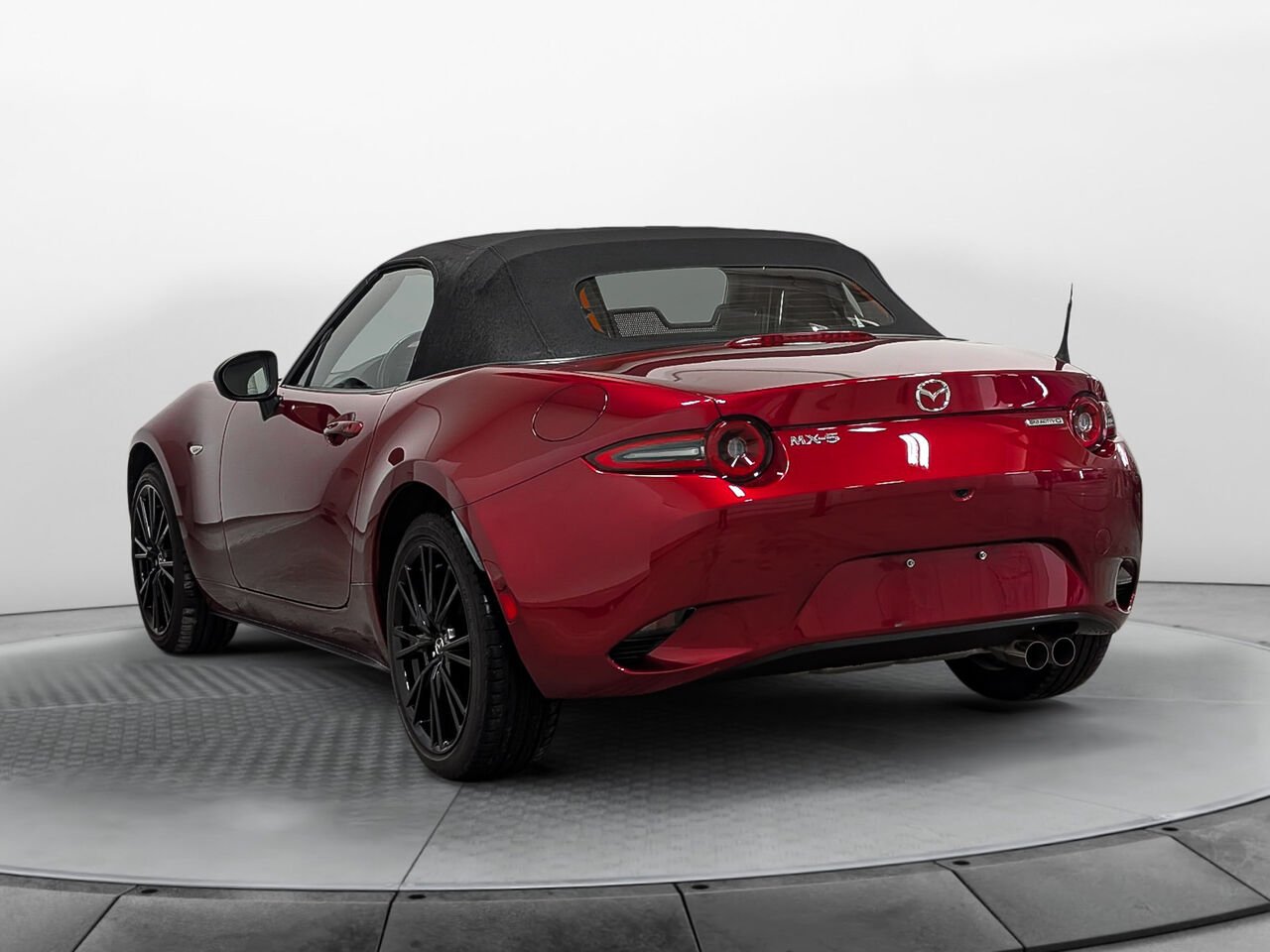 Mazda MX-5 GS Manuelle Sièges Chauffants 2024 Rouge Sherbrooke - photo #3