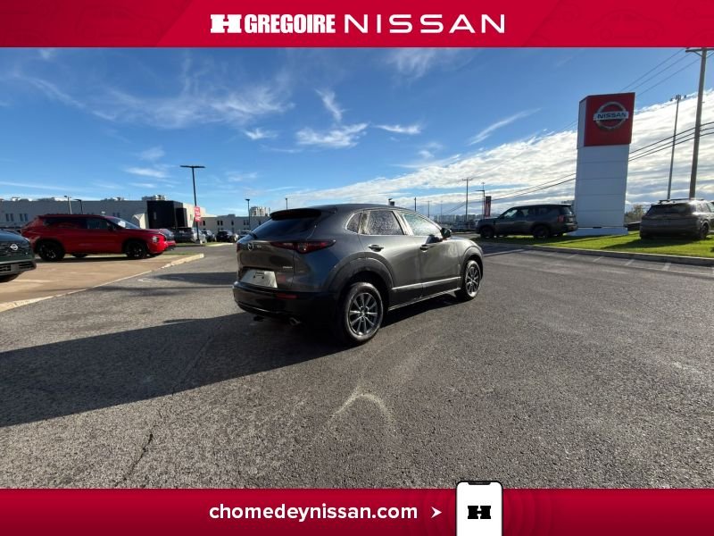 2022 Mazda CX-30 Grey Laval - photo #10
