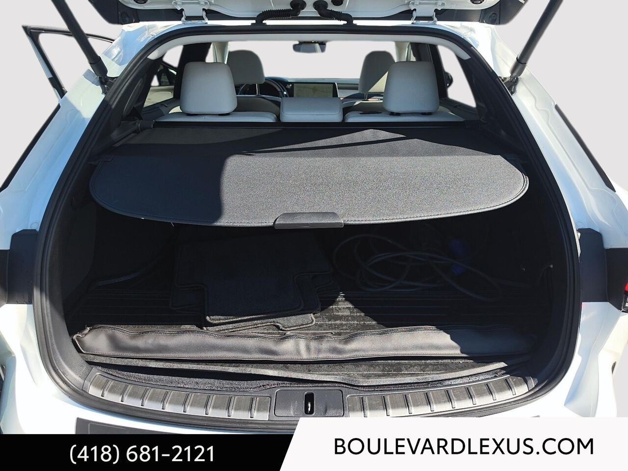 Lexus RX 20001A | RX 450h+ BA 2024 Blanc Québec - photo #20