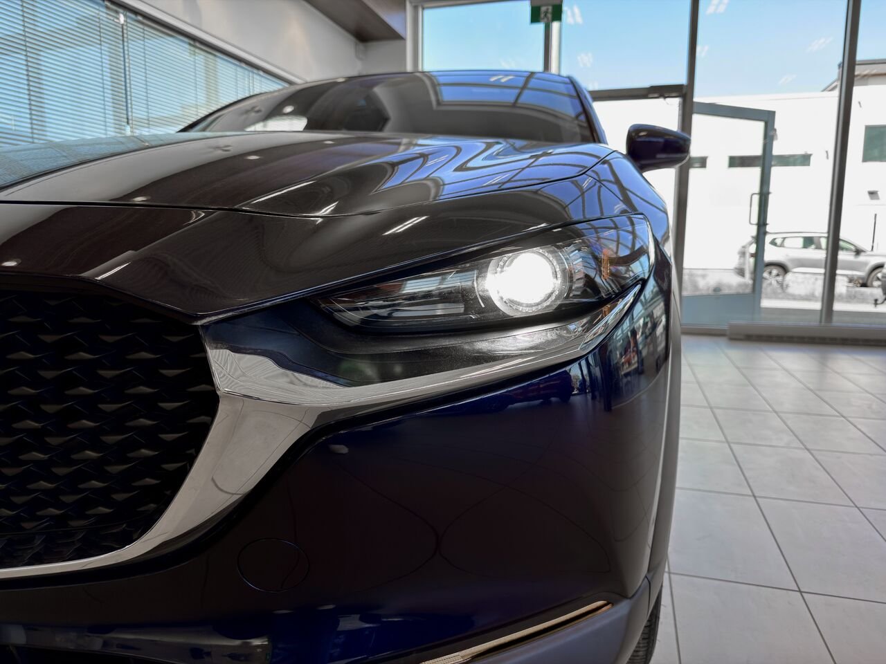 Mazda CX-30 GS-LUXE 2024 Bleu Notre-Dame-des-Prairies - photo #4