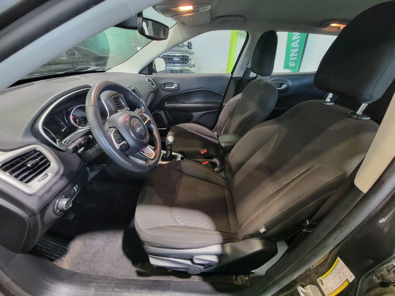 2020 Jeep Compass Black  - photo #10