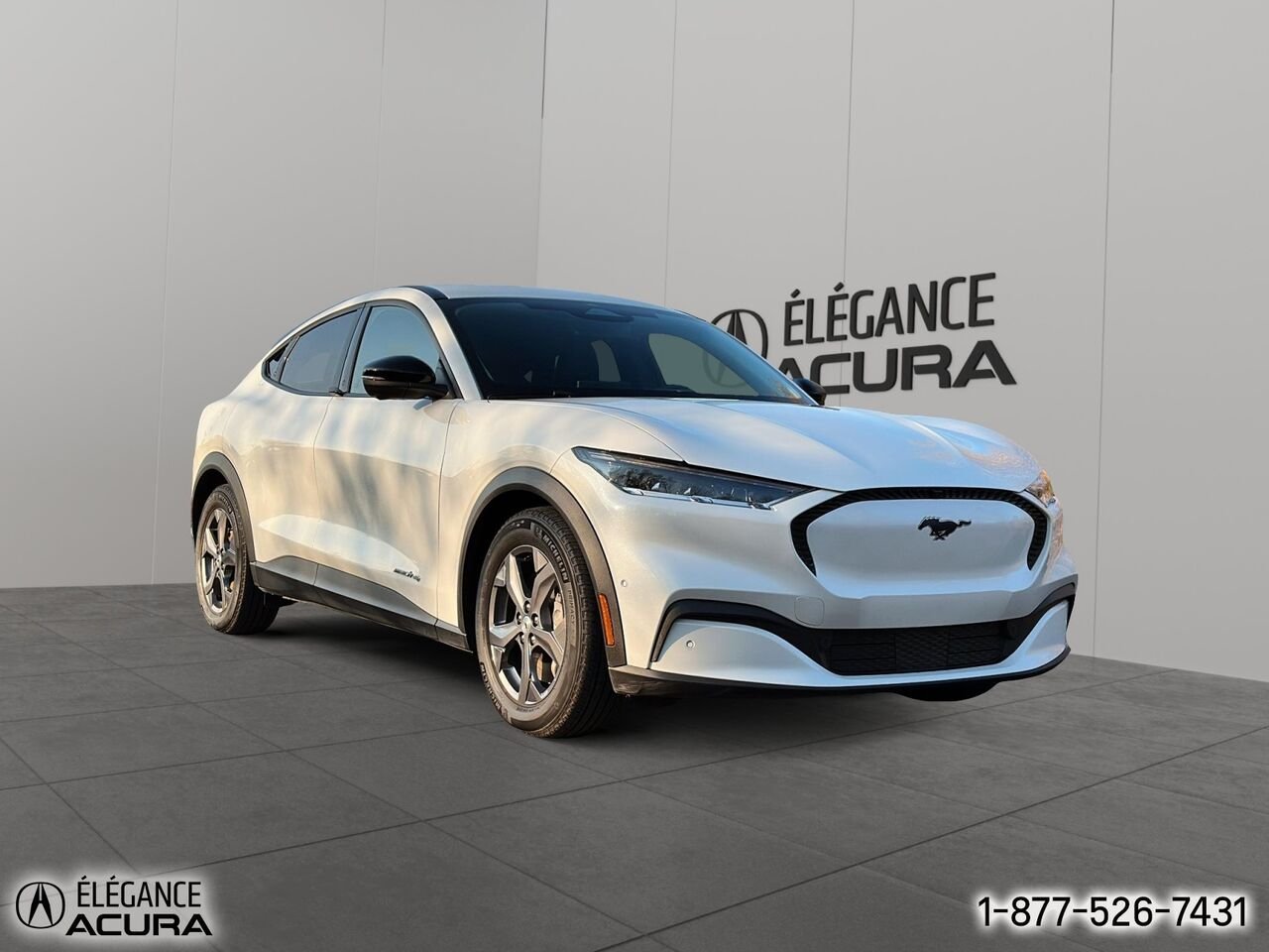 2023 Ford Mustang Mach-E Sélect TI | A8937 White Granby - photo #2