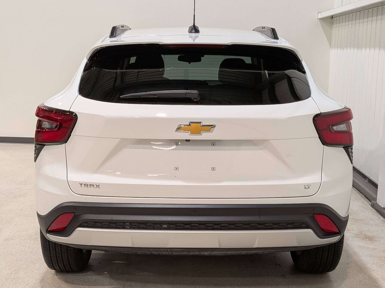 2025 Chevrolet Trax FWD 4dr LT White Val-David - photo #6