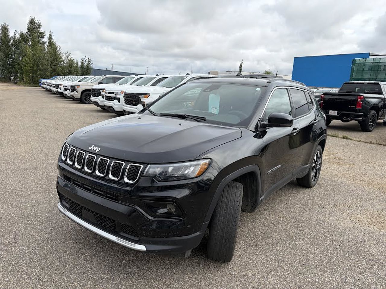 2023 Jeep Compass Limited 4x4 Black Sherwood Park - photo #2
