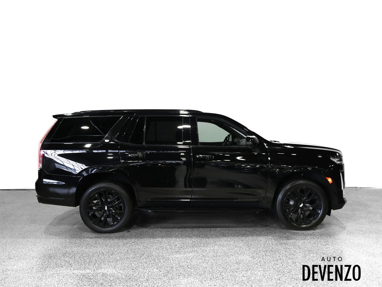 2022 Cadillac Escalade Black Saint-Eustache - photo #2