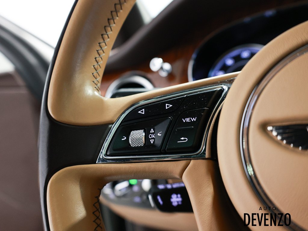 Bentley Bentayga 2017 Blanc Saint-Eustache - photo #18