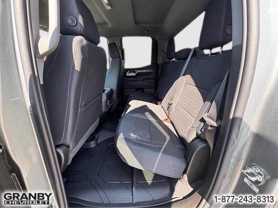 CHEVROLET Silverado 1500 K1500 SILVERADO DOUBLE CAB LT STD/BOX (1LT) | 26-0045 2026 GRIS STERLING METALLISE Granby - photo #9