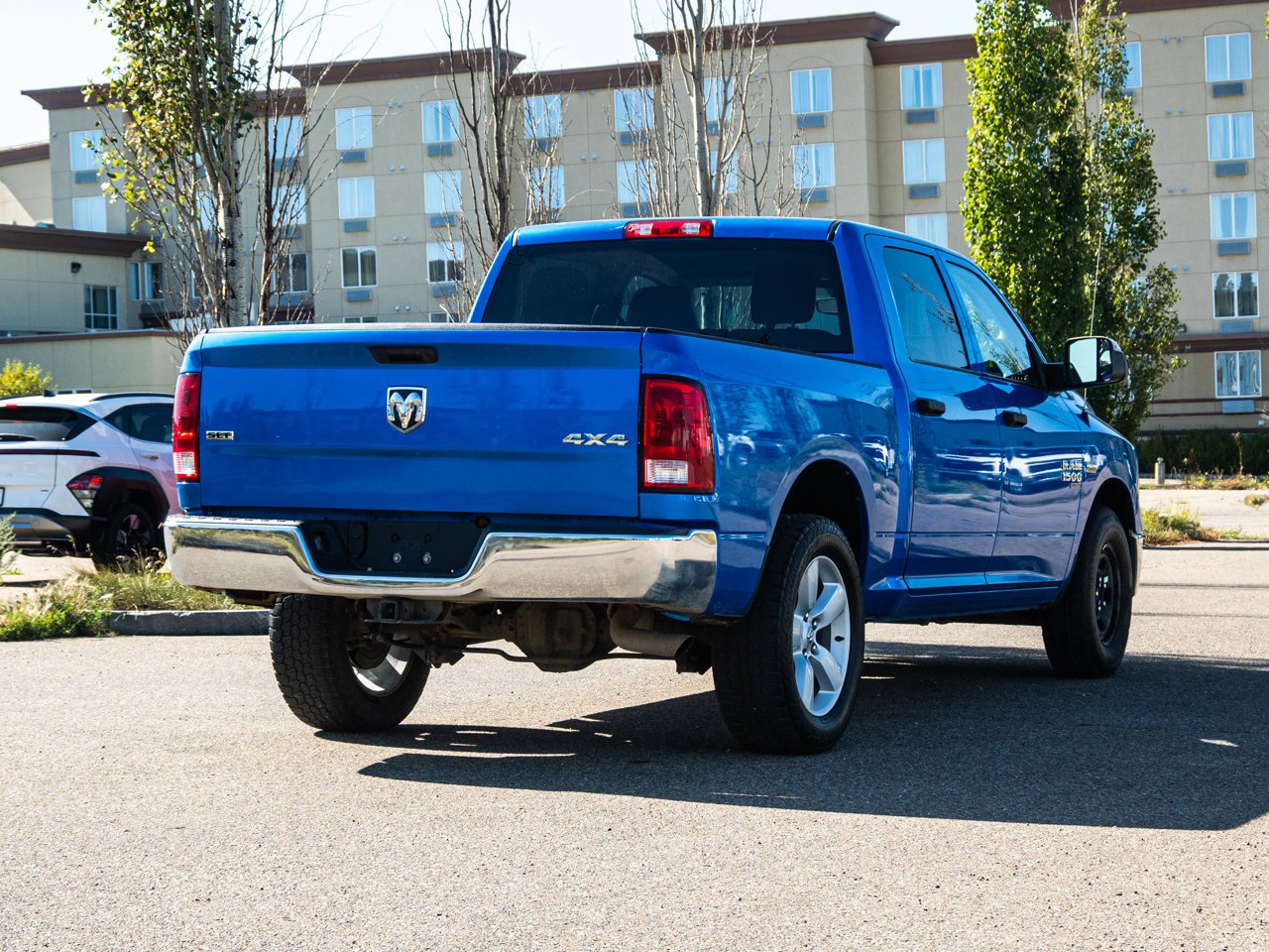 2023 Ram 1500 Classic SLT 4x4 Crew Cab 5'7 Box Blue Sherwood Park - photo #13