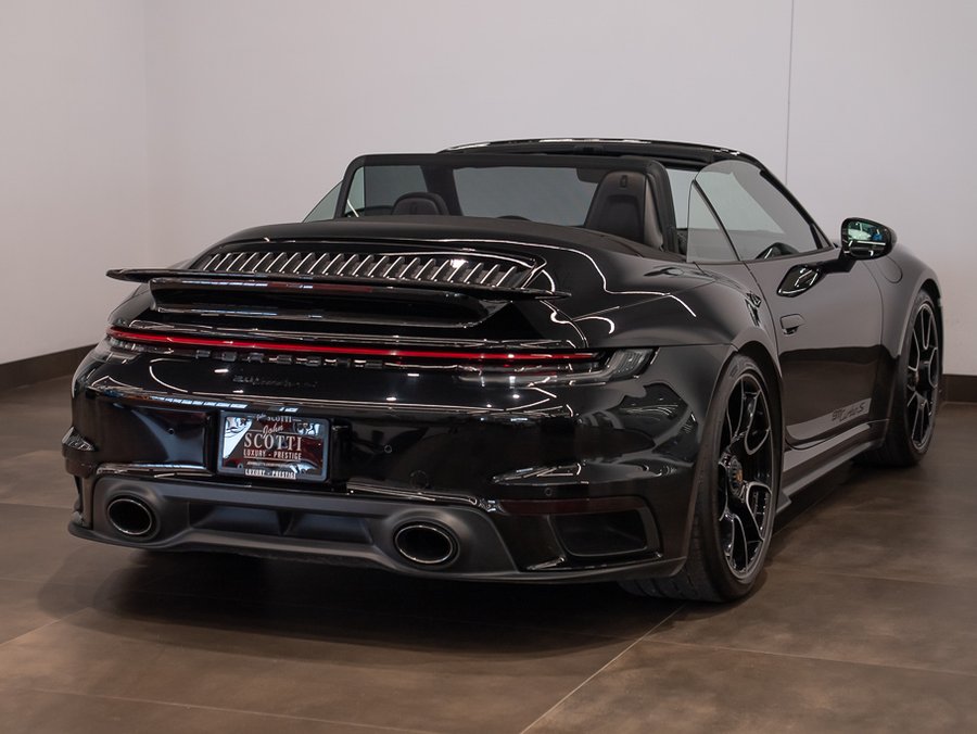 2021 Porsche 911 2021 Black