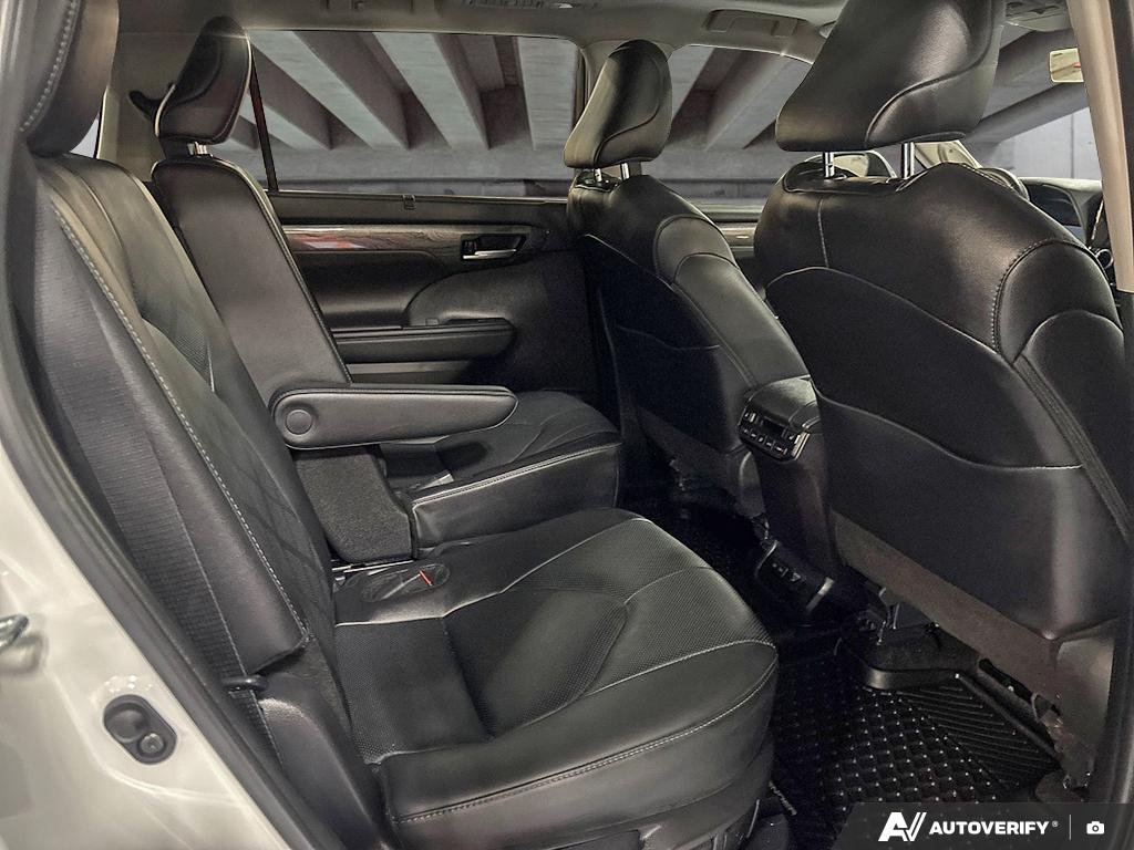 2025 Toyota Highlander 2602706A | Hybrid Limited | DBRCHC White Edmonton - photo #21