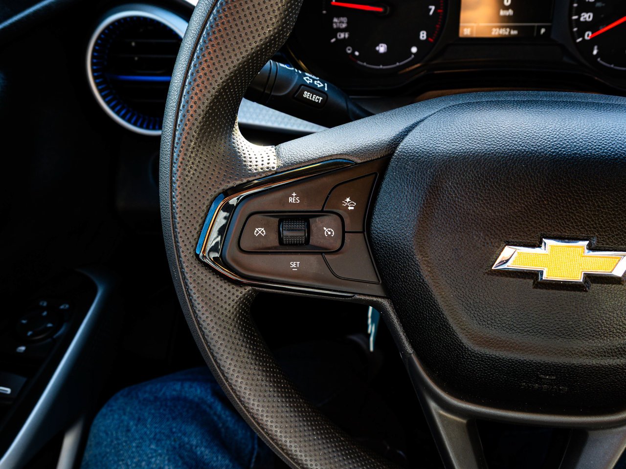 2025 Chevrolet Trax FWD 4dr LS Grey Sherwood Park - photo #19