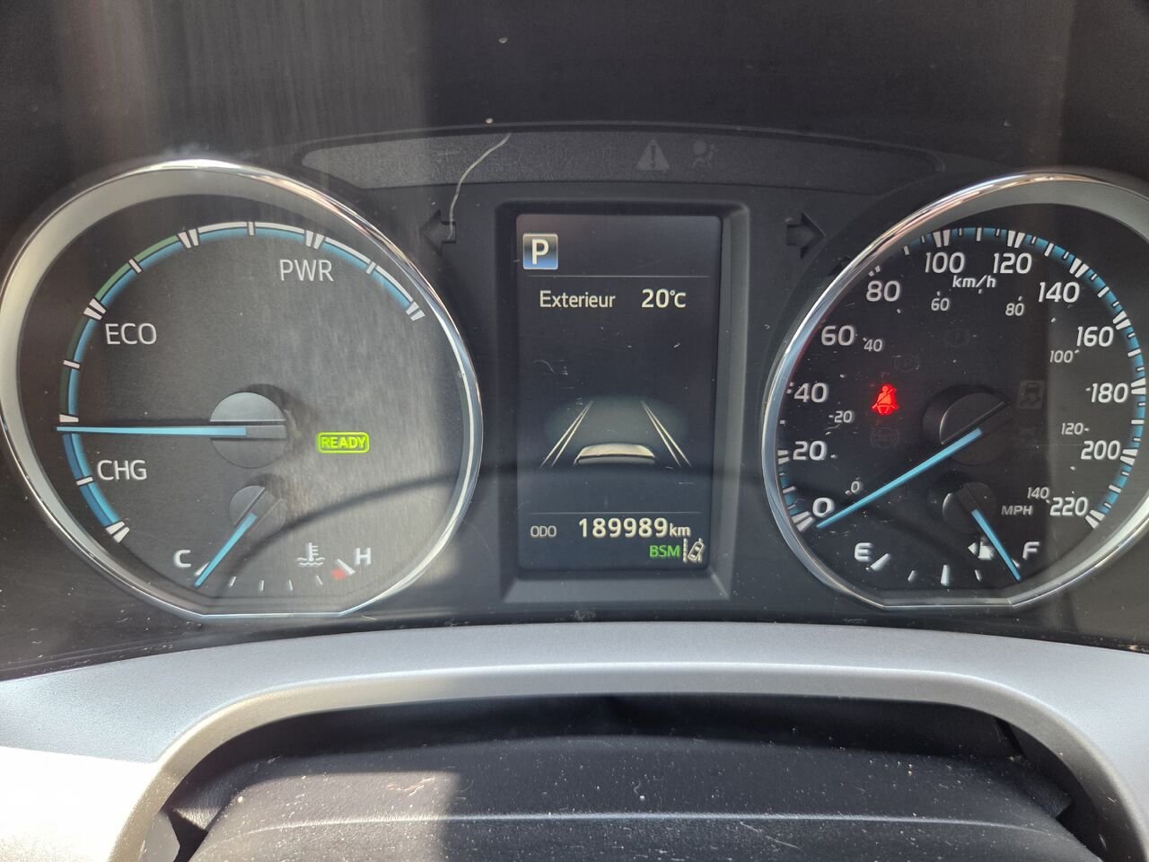 Toyota RAV4 Hybride 2017 Blanc Mont-Laurier - photo #23