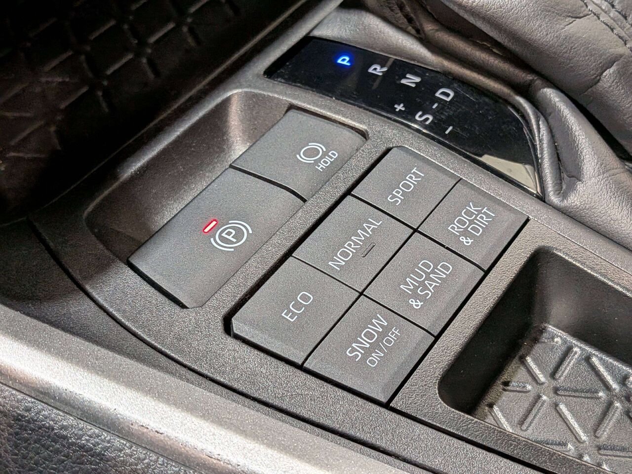 Toyota RAV4 2024 Gris Val-David - photo #25