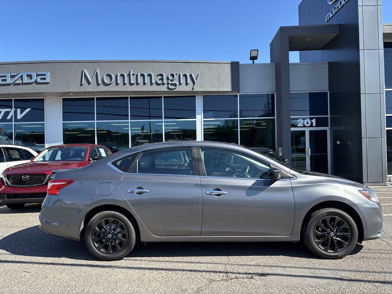 2018 Nissan Sentra SV Édition de minuit CVT Grey Montmagny - photo #3