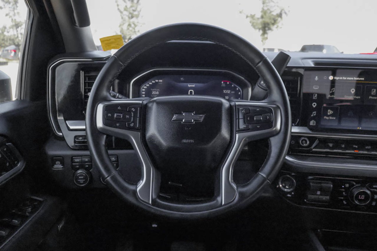 2026 Chevrolet Silverado 3500HD 4WD Crew Cab 159 LTZ Blue Sherwood Park - photo #19